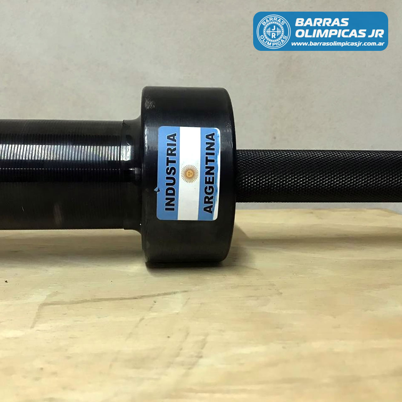 Barra Olímpica Black Edition de 8 kgs x 1.20mts